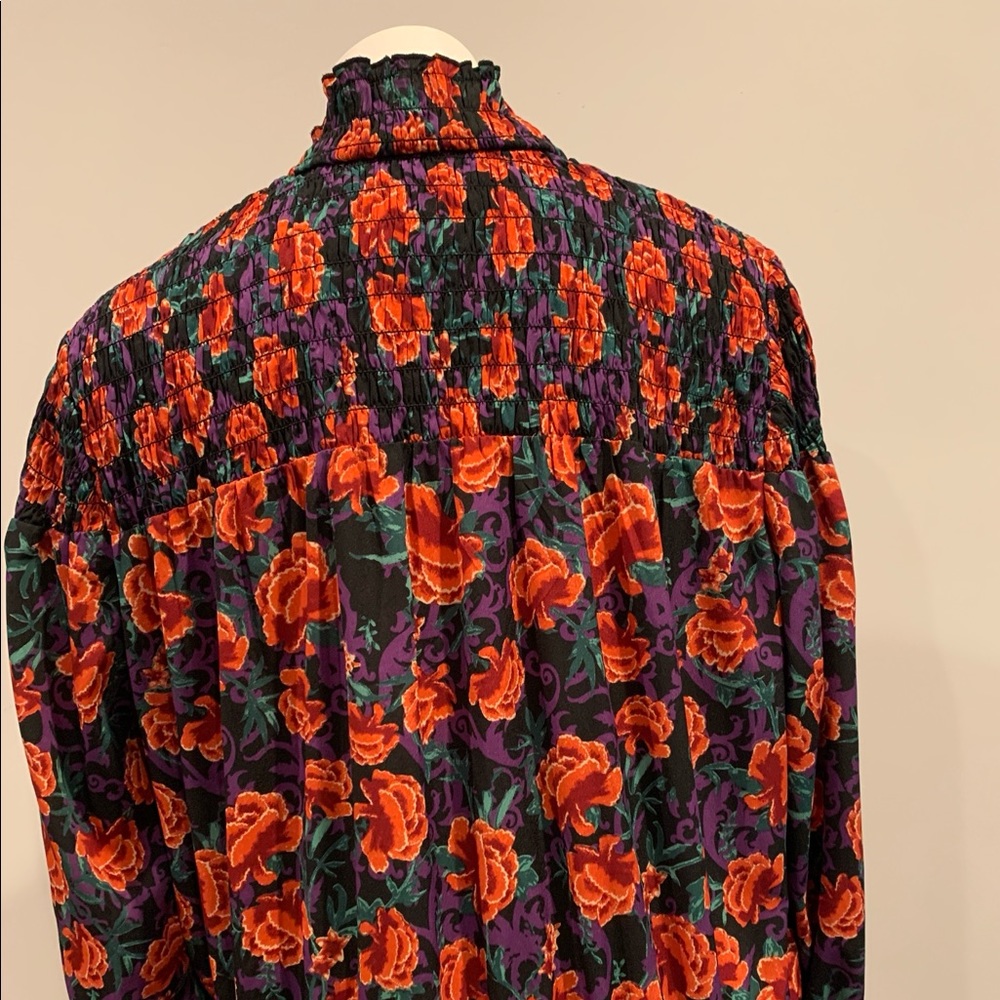 LMT: Calligraphie Floral Balloon Sleeve Top - Picture 8 of 16